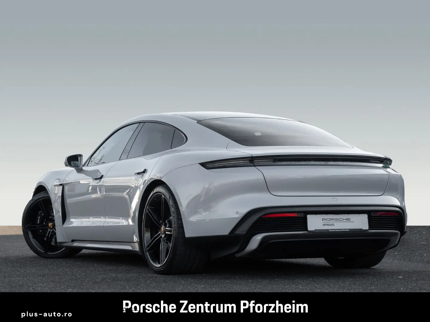 PORSCHE Taycan Turbo HA-Lenkung InnoDrive Head-Up LED