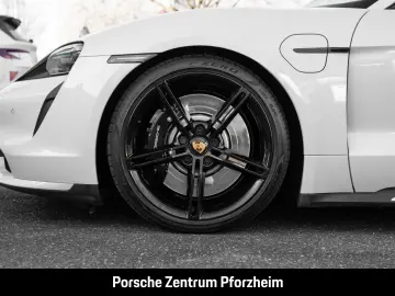 PORSCHE Taycan Turbo HA-Lenkung InnoDrive Head-Up LED