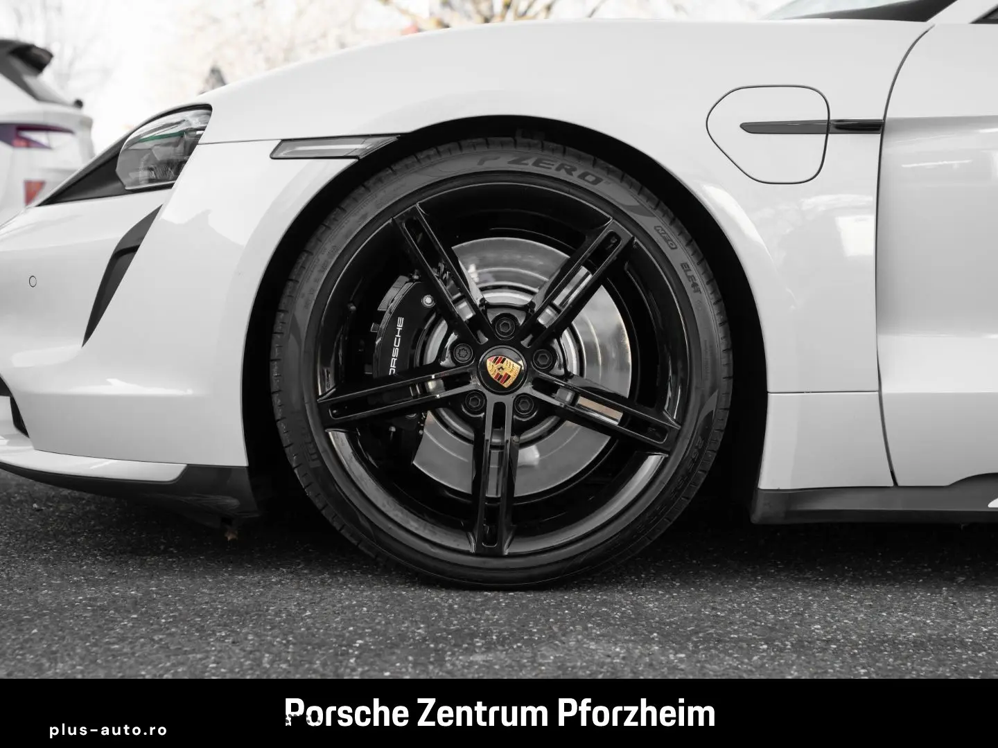 PORSCHE Taycan Turbo HA-Lenkung InnoDrive Head-Up LED