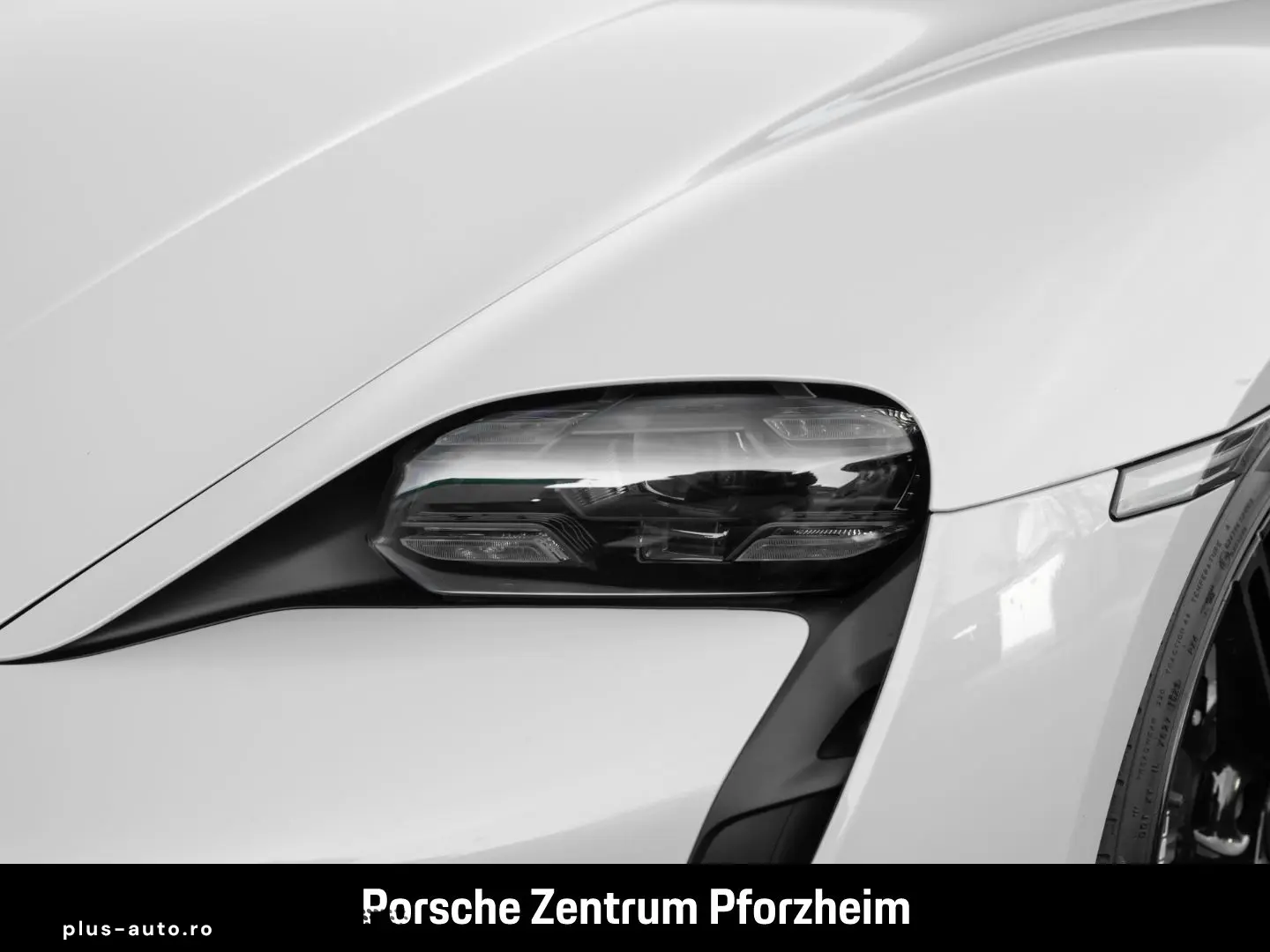 PORSCHE Taycan Turbo HA-Lenkung InnoDrive Head-Up LED