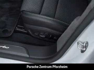 PORSCHE Taycan Turbo HA-Lenkung InnoDrive Head-Up LED