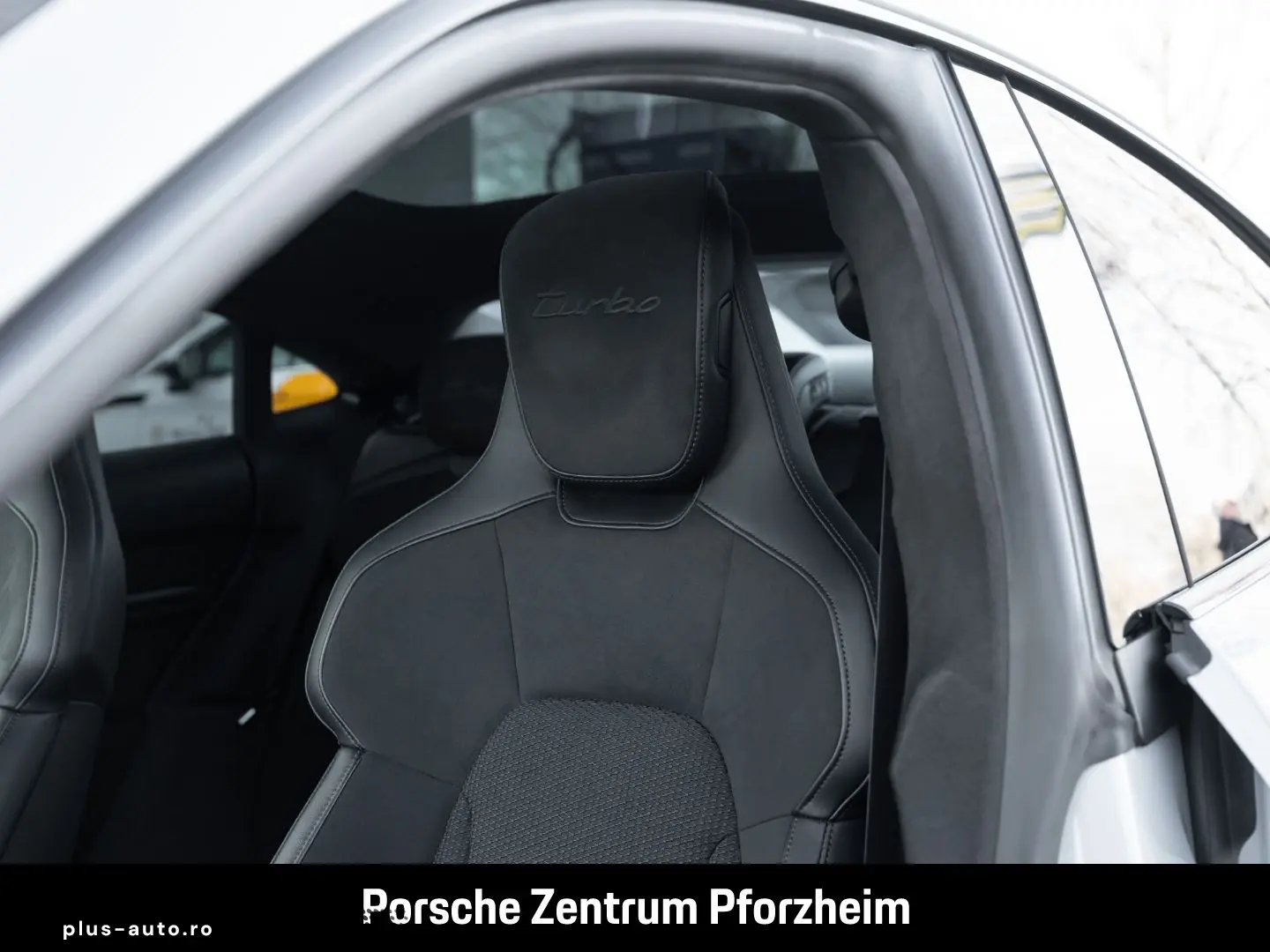 PORSCHE Taycan Turbo HA-Lenkung InnoDrive Head-Up LED