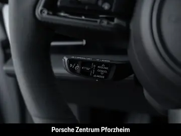 PORSCHE Taycan Turbo HA-Lenkung InnoDrive Head-Up LED
