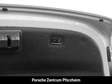 PORSCHE Taycan Turbo HA-Lenkung InnoDrive Head-Up LED
