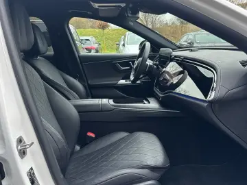 MERCEDES-BENZ E 450 4M AMG Night Panorama Burmester 20  360