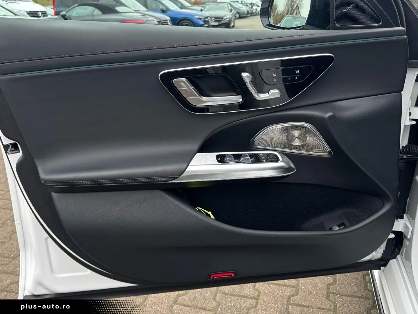 MERCEDES-BENZ E 450 4M AMG Night Panorama Burmester 20  360
