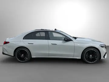 MERCEDES-BENZ E 300 de 4M AMG Night Leder Superscree&hellip;