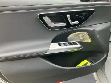 MERCEDES-BENZ E 300 de 4M AMG Night Leder Superscree&hellip;