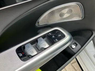 MERCEDES-BENZ E 300 de 4M AMG Night Leder Superscree&hellip;