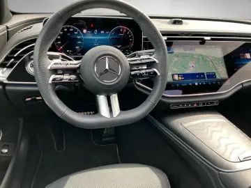 MERCEDES-BENZ E 300 de 4M AMG Night Leder Superscree&hellip;