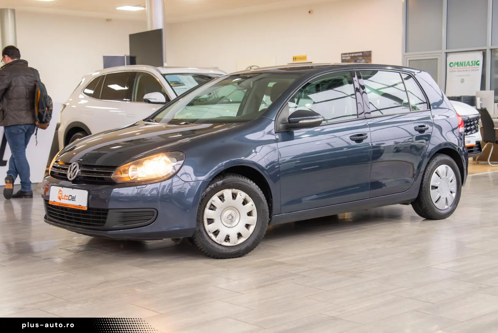 Volkswagen Golf 1.6 MPI -  Comfortline