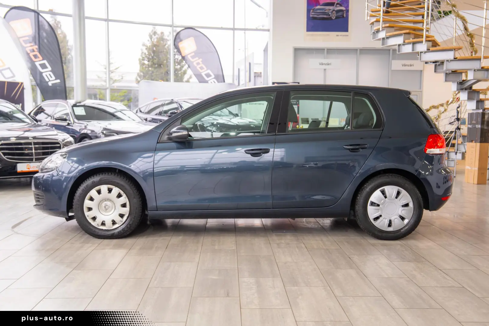 Volkswagen Golf 1.6 MPI -  Comfortline
