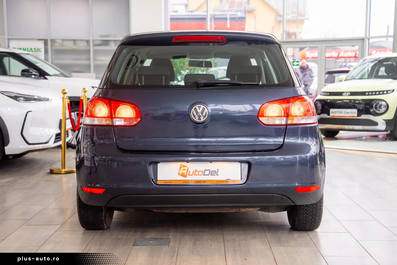 Volkswagen Golf 1.6 MPI -  Comfortline