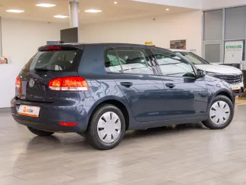 Volkswagen Golf 1.6 MPI -  Comfortline
