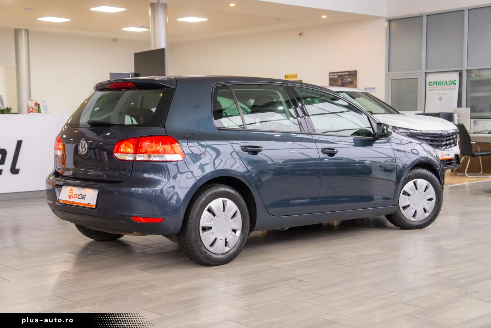Volkswagen Golf 1.6 MPI -  Comfortline