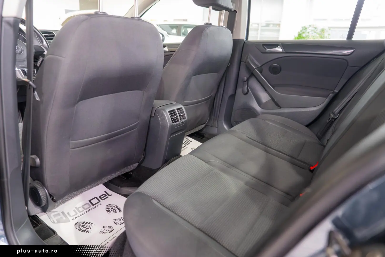 Volkswagen Golf 1.6 MPI -  Comfortline