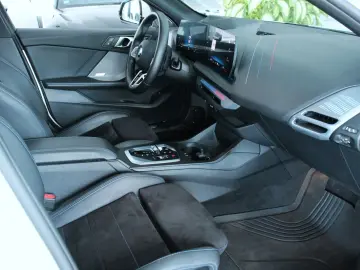 BMW 120 M Sport PRO  A-LED HeadUp Panorama 360View
