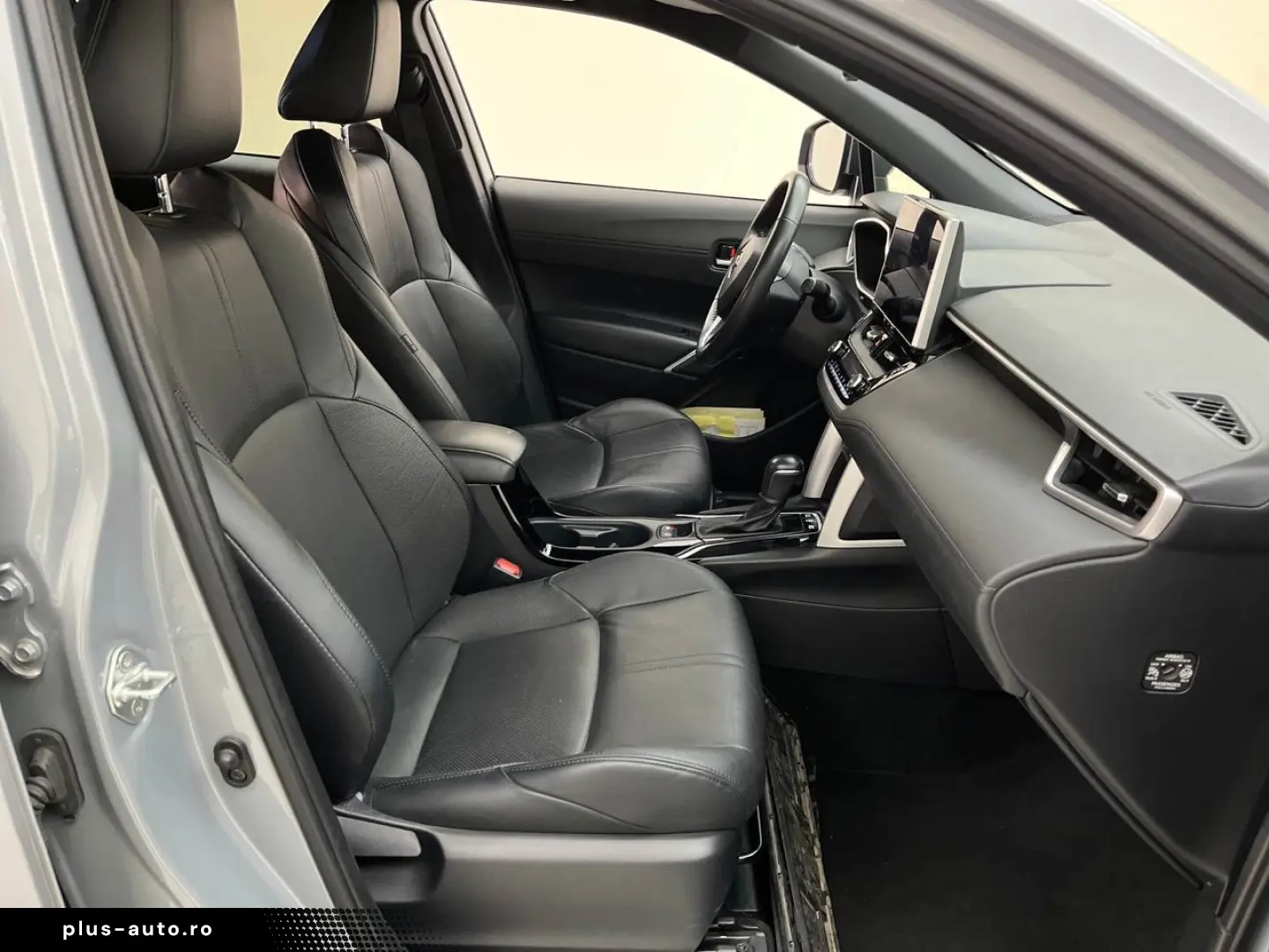 Toyota Corolla Cross Hybrid 2.0 VVT-i Lounge