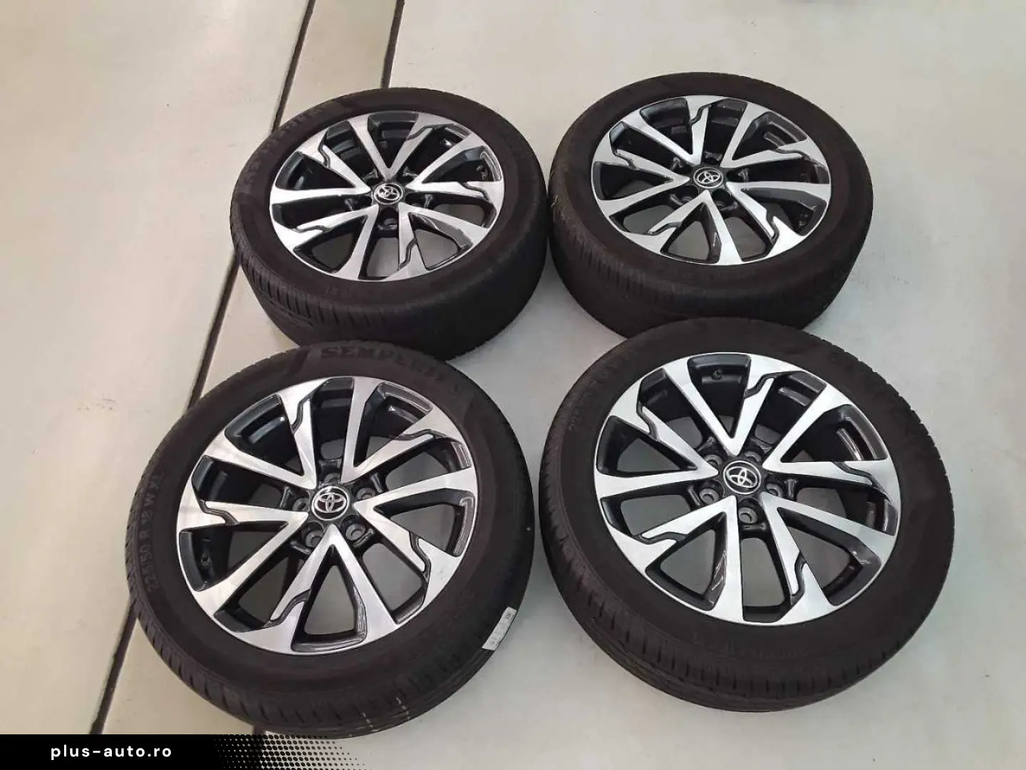 Toyota Corolla Cross Hybrid 2.0 VVT-i Lounge