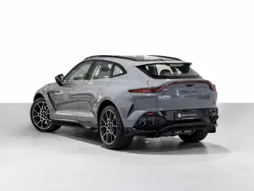 Aston Martin DBX 707