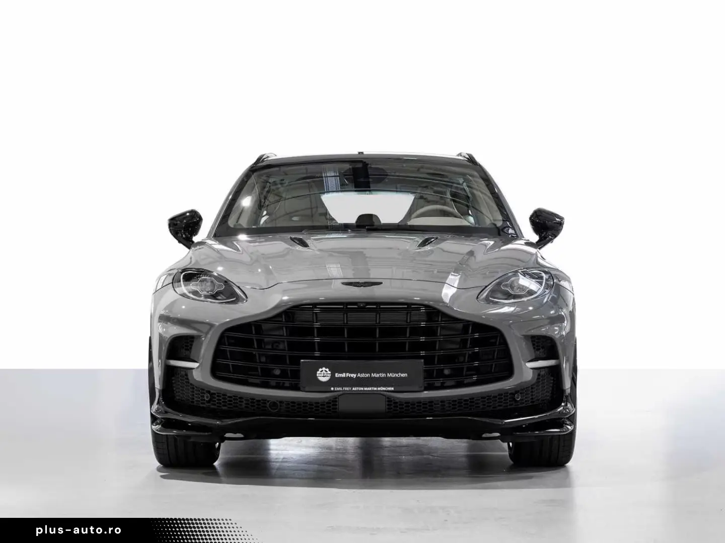 Aston Martin DBX 707