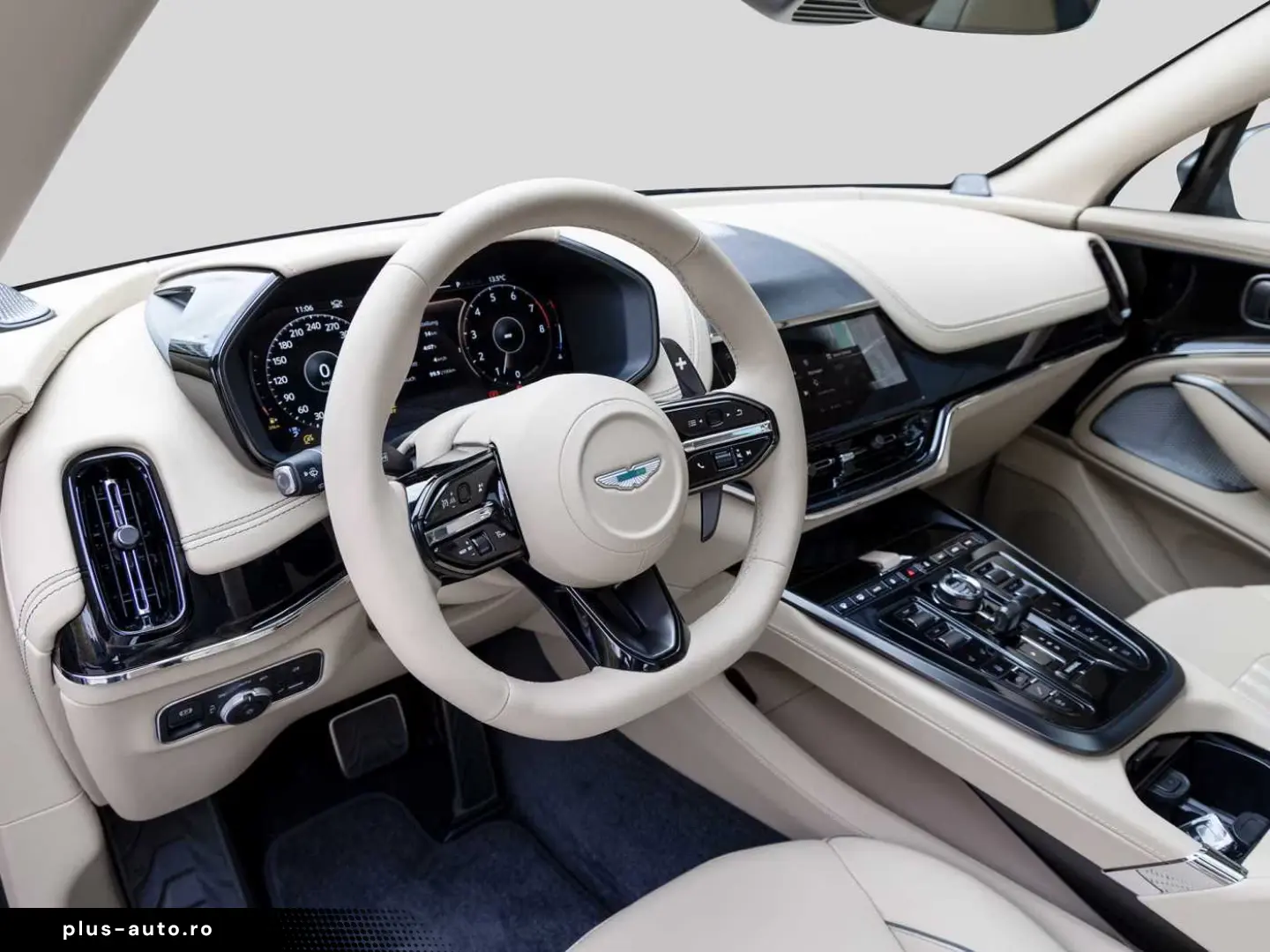 Aston Martin DBX 707