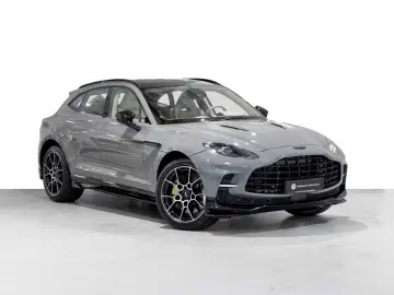 Aston Martin DBX 707