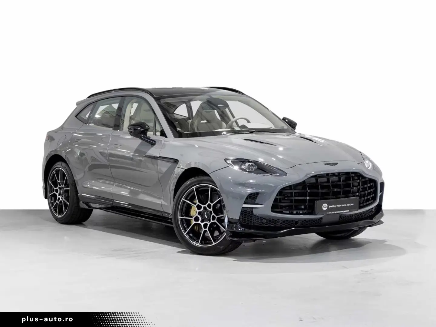 Aston Martin DBX 707