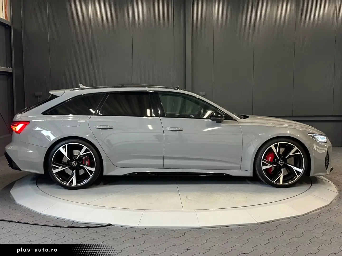 Audi RS6 Avant 4.0 TFSI quattro
