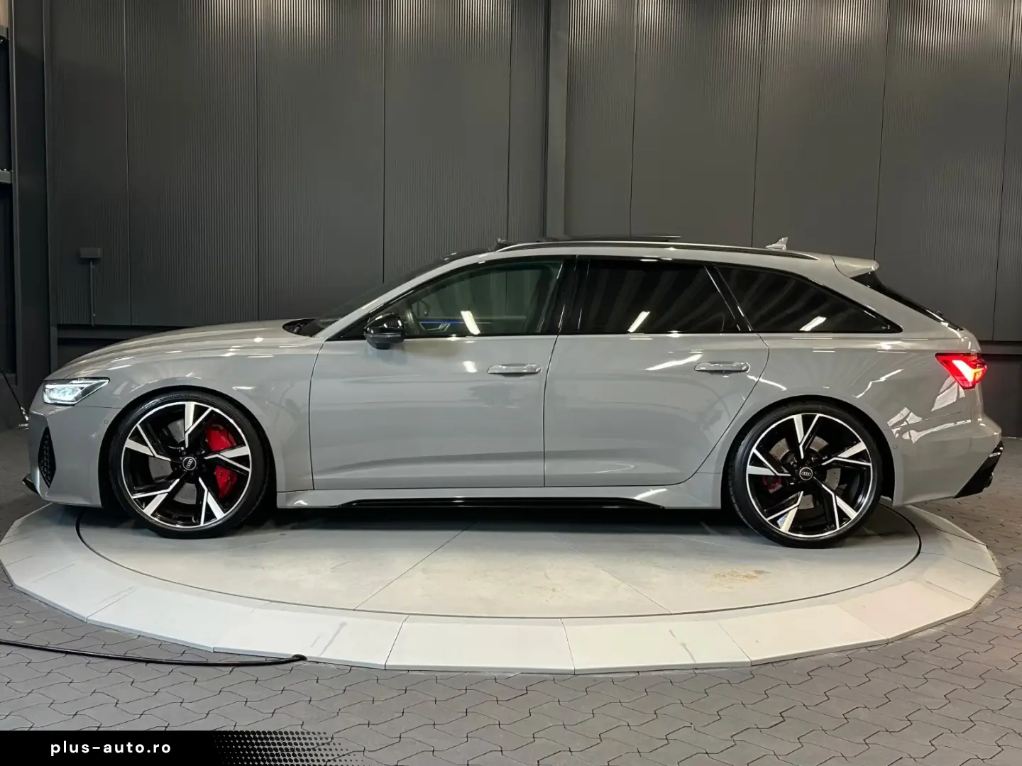 Audi RS6 Avant 4.0 TFSI quattro