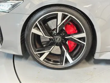 Audi RS6 Avant 4.0 TFSI quattro