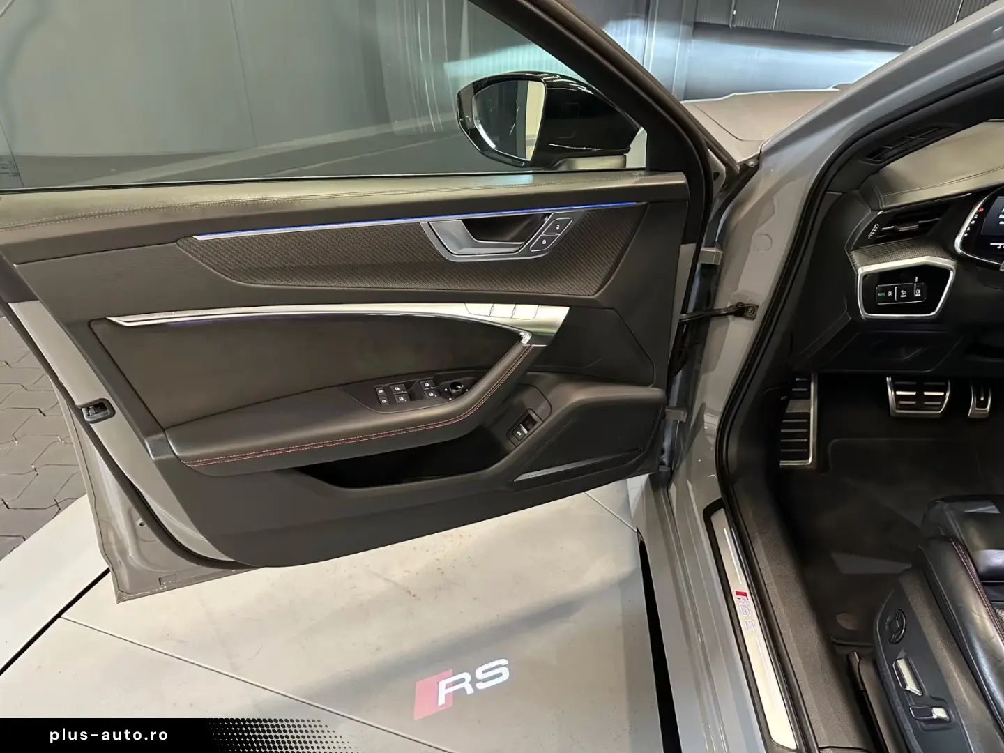 Audi RS6 Avant 4.0 TFSI quattro
