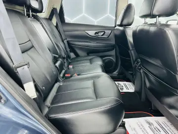NISSAN X-TRAIL 2017 2.0D E6 7 Locuri Garantie 12 Luni Rate A