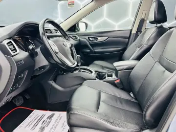 NISSAN X-TRAIL 2017 2.0D E6 7 Locuri Garantie 12 Luni Rate A
