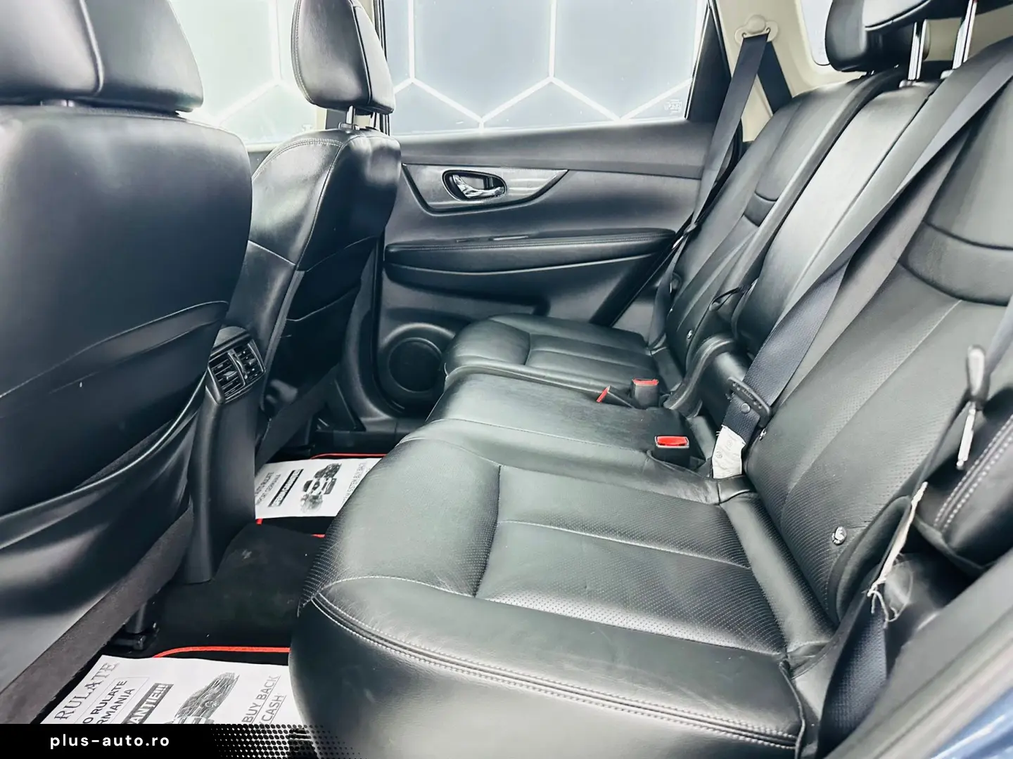 NISSAN X-TRAIL 2017 2.0D E6 7 Locuri Garantie 12 Luni Rate A