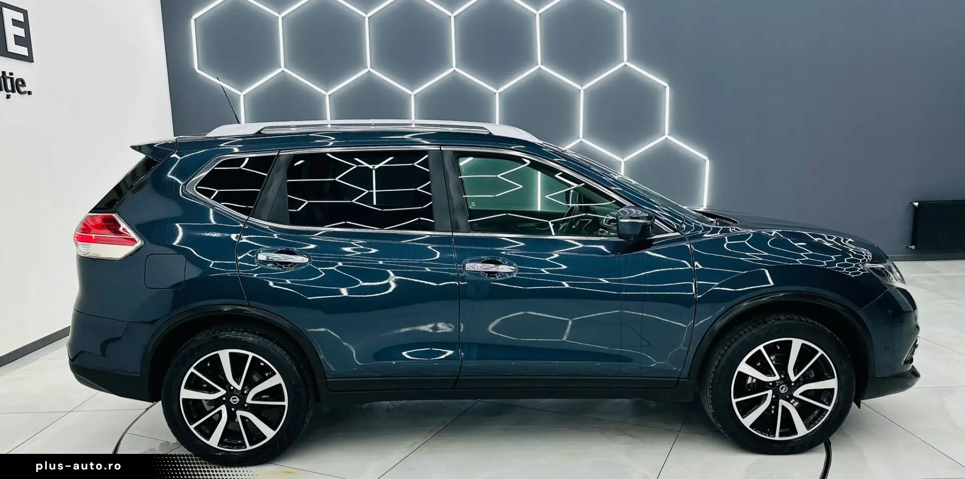 NISSAN X-TRAIL 2017 2.0D E6 7 Locuri Garantie 12 Luni Rate A