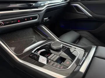 BMW X6 30d M-SPORT PANO ICONIC KEYLESS H&K HUD