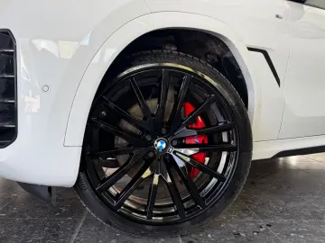 BMW X6 30d M-SPORT PANO ICONIC KEYLESS H&K HUD 360