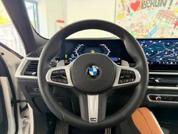 BMW X6 30d M-SPORT PANO ICONIC KEYLESS H&K HUD 360