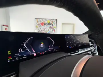 BMW X6 30d M-SPORT PANO ICONIC KEYLESS H&K HUD 360