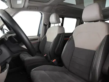 VW T7 Multivan Style 7 locuri Pano - Garantie pana 07-2027