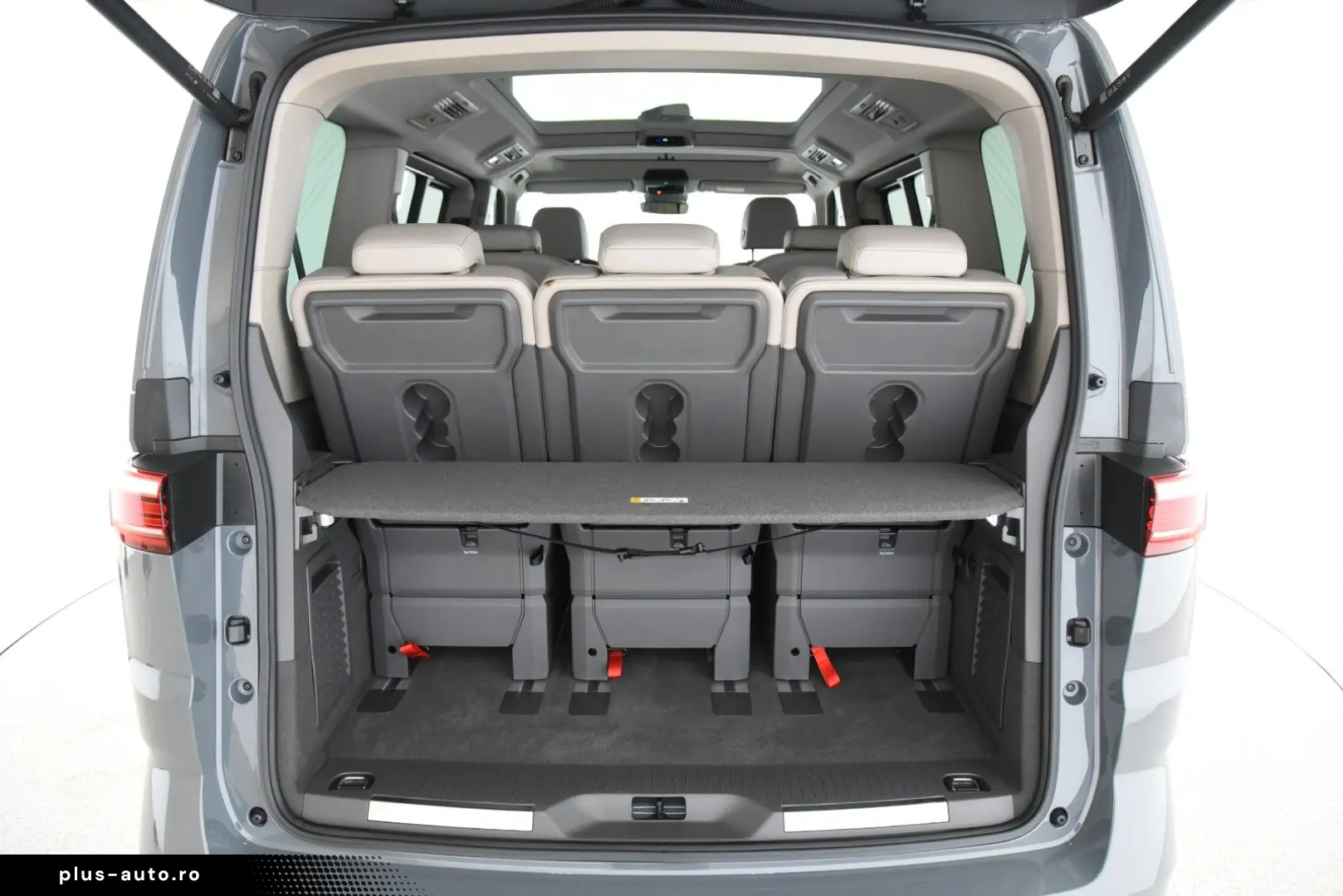 VW T7 Multivan Style 7 locuri Pano - Garantie pana 07-2027
