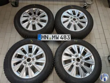 VW T7 Multivan Style 7 locuri Pano - Garantie pana 07-2027
