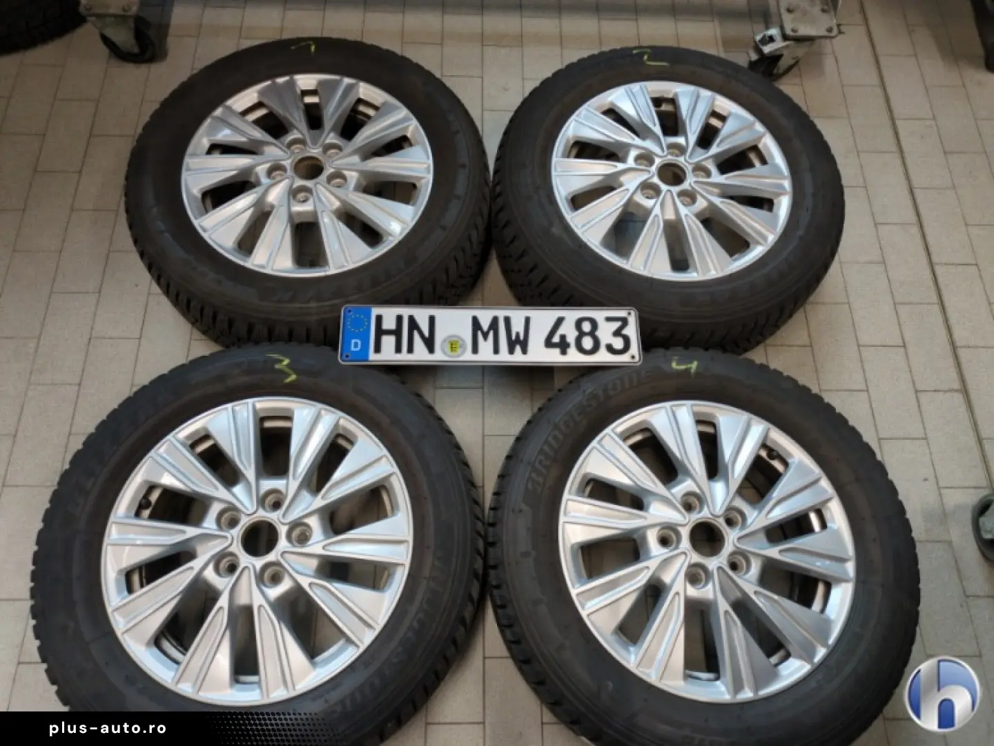 VW T7 Multivan Style 7 locuri Pano - Garantie pana 07-2027