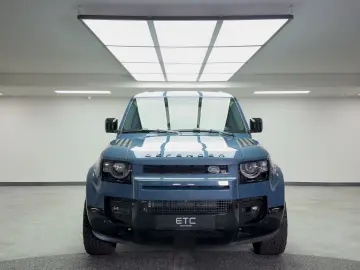 LAND ROVER DEFENDER 110 D300 HSE X-DYNAMIC 3.0 Diesel