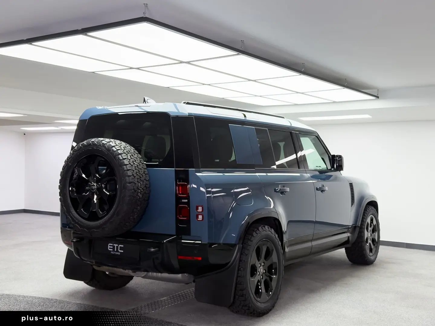 LAND ROVER DEFENDER 110 D300 HSE X-DYNAMIC 3.0 Diesel