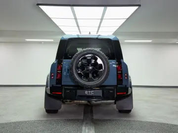 LAND ROVER DEFENDER 110 D300 HSE X-DYNAMIC 3.0 Diesel