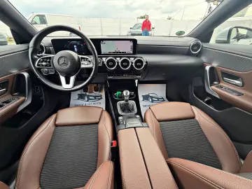Mercedes-Benz Cla-180