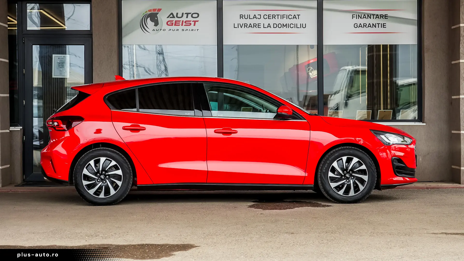 FORD FOCUS