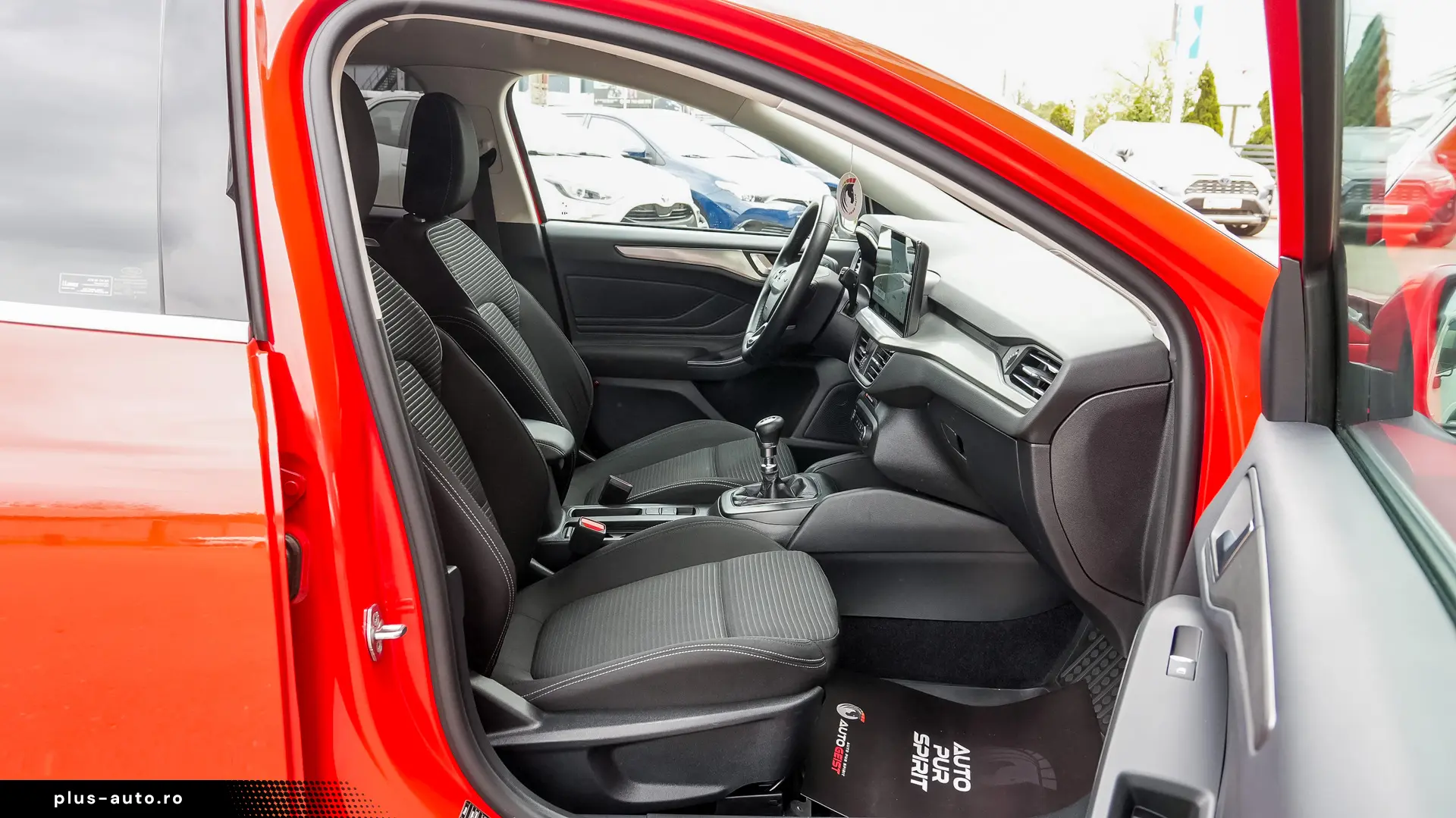 FORD FOCUS